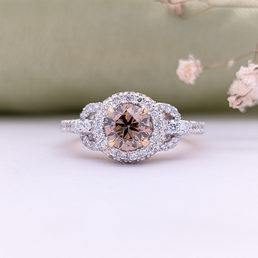 Fancy color diamond engagement ring 