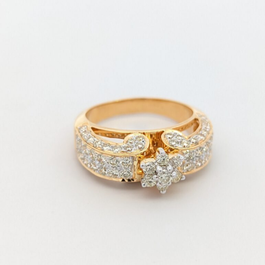 vintage inspire diamond engagement ring